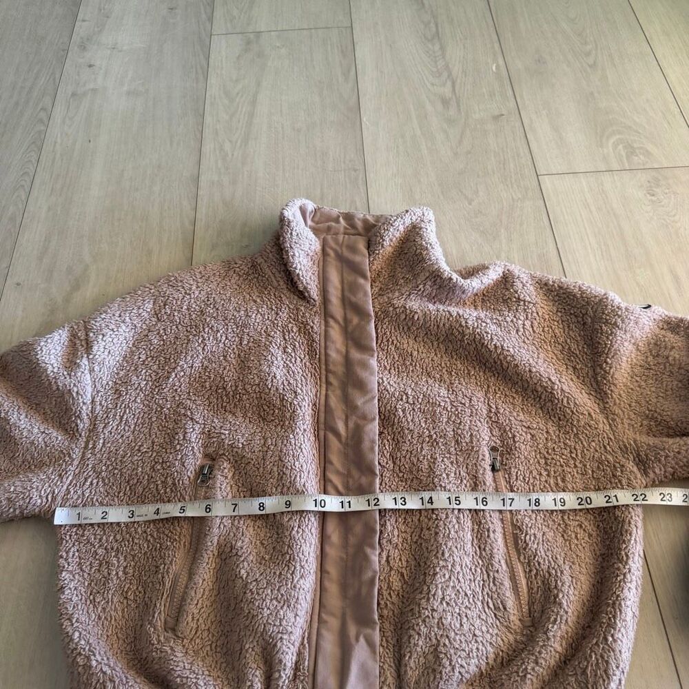Vuori Cozy Sherpa Jacket size XS - Picture 3 of 11